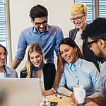 Compatibilidade entre signos no trabalho: descubra como os astros influenciam sua carreira